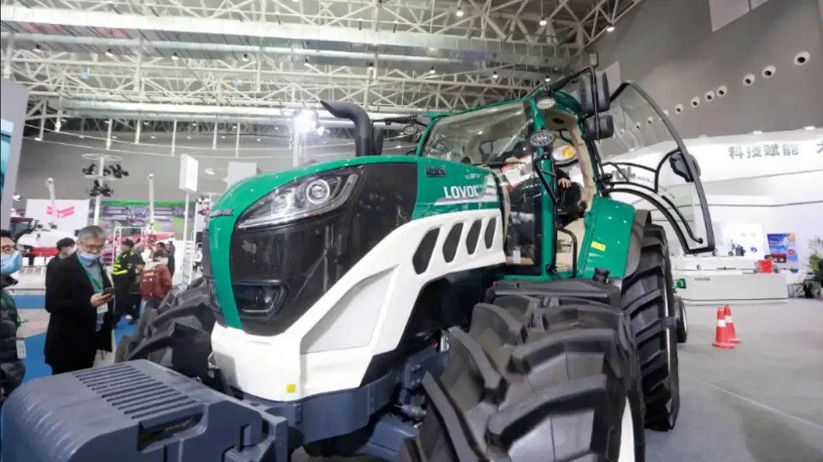 Трактор Weichai Lovol CVT победил на выставке в Китае