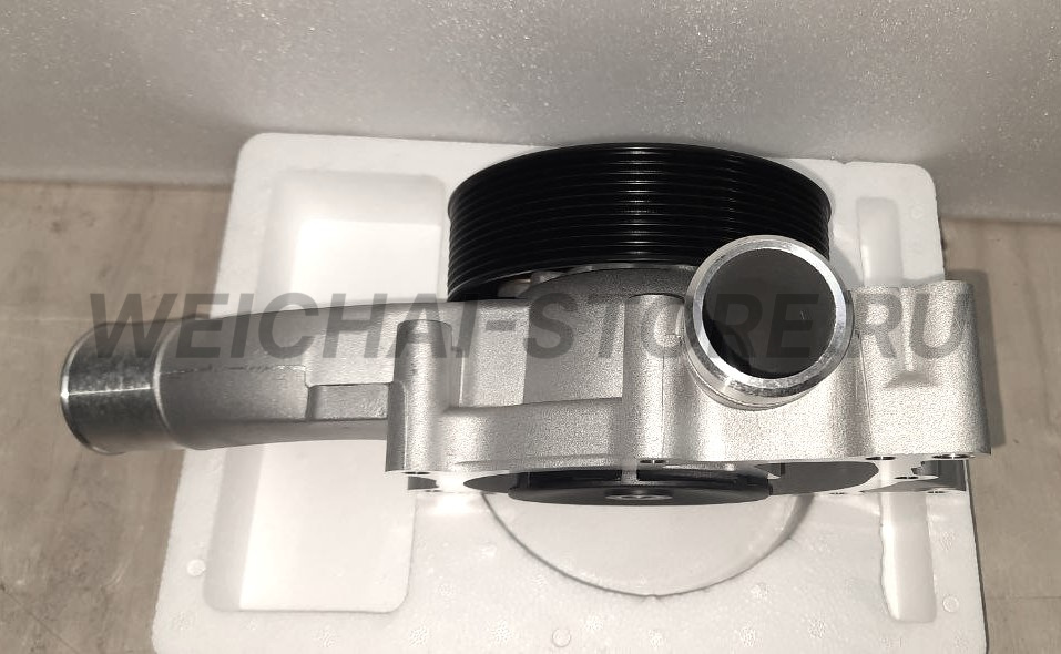 1008768883 Водяная помпа